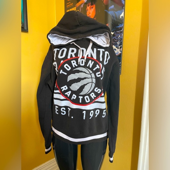 NBA Tops - Women’s Vintage Toronto Raptors Hoodie ( Large )